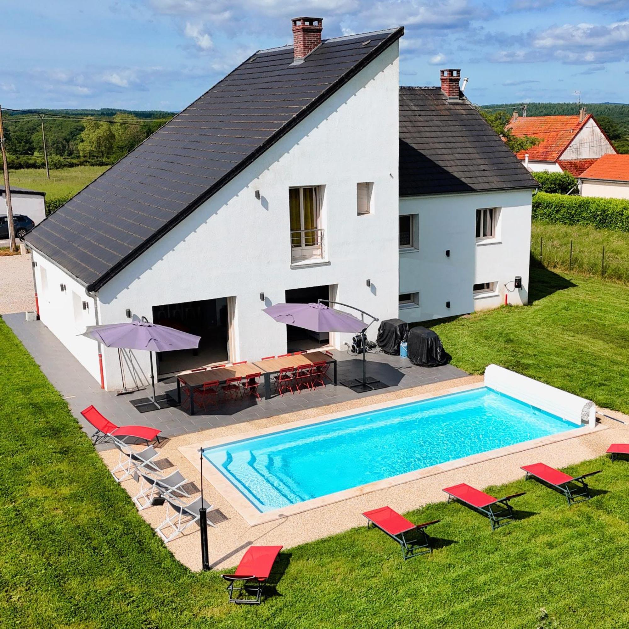 Les Retrouvailles Des Ducs By Vindihouses - Piscine Chauffe Toute L'Annee - Billard Magnien Exterior photo